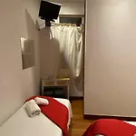 招待所 潘神科卡毕旅馆 *