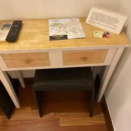 潘神科卡毕旅馆 招待所 *