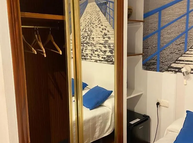 潘神科卡毕旅馆 招待所 *