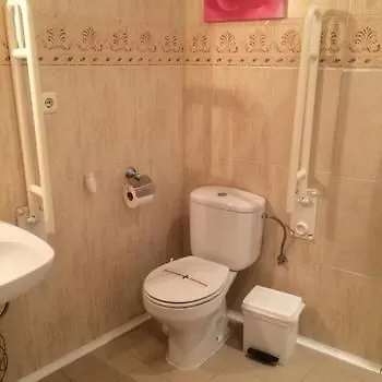 潘神科卡毕旅馆 *