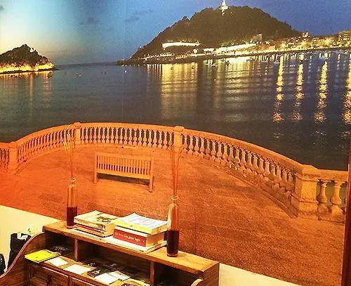 潘神科卡毕旅馆 * 圣塞瓦斯蒂安